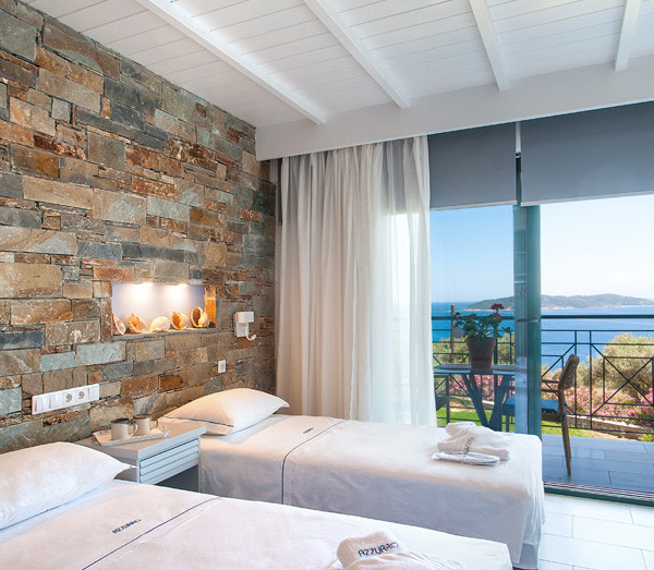 TWIN ROOM WITH SEA VIEW